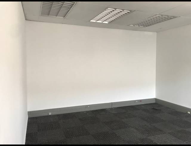 1,200M² WAREHOUSE TO LET IN RIVERHORSE VALLEY